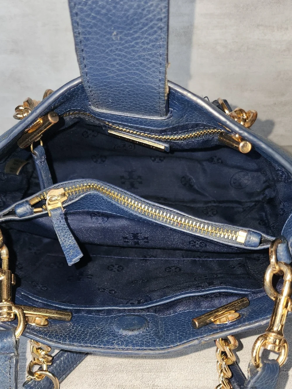 Tory Burch Small Carter Navy Pebbled Leather Crossbody Tote